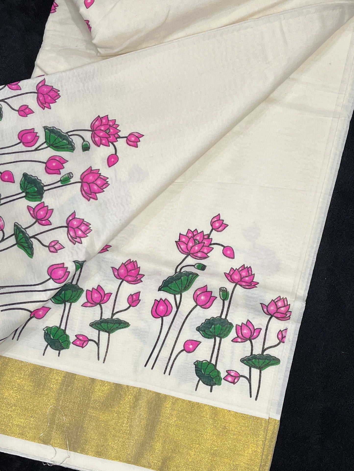 Cotton Saree with Pink Thamara Print