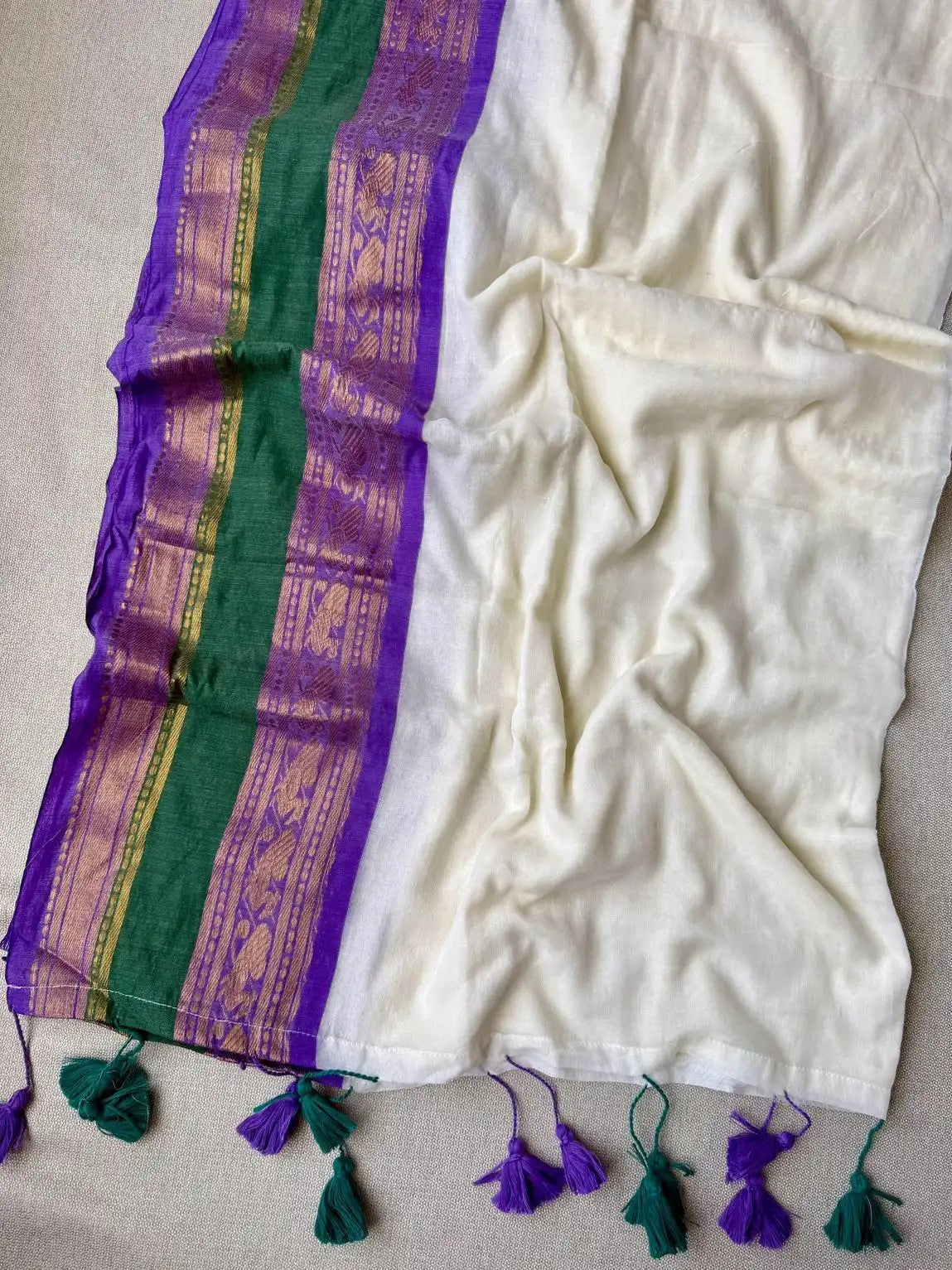 Ivory Grace: Pure Mul Cotton Saree in Off-White with Rama Green, Lavender & Zari Kanchi Border