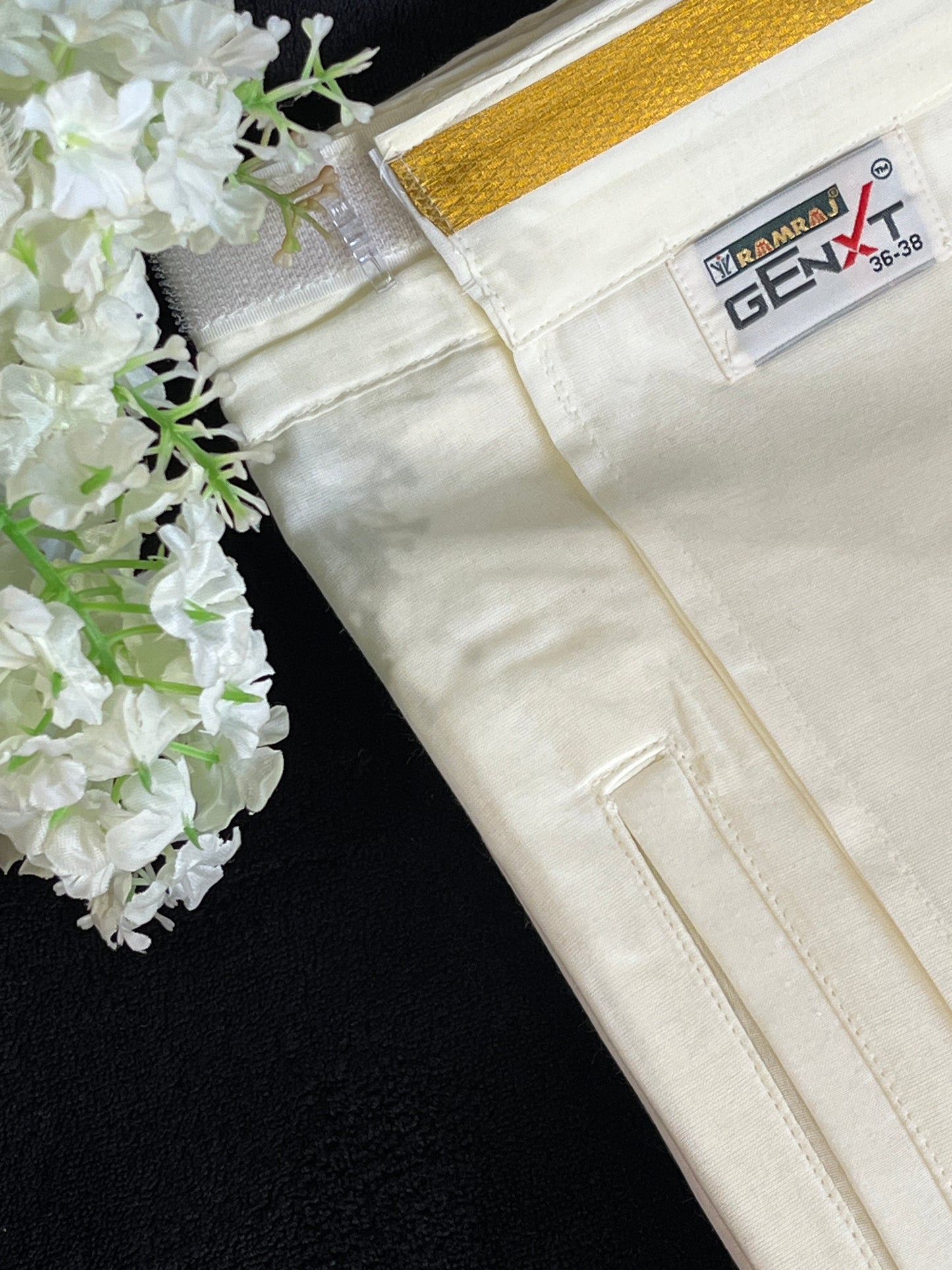 Kasavu Mundu - Gold Border (VELCRO)