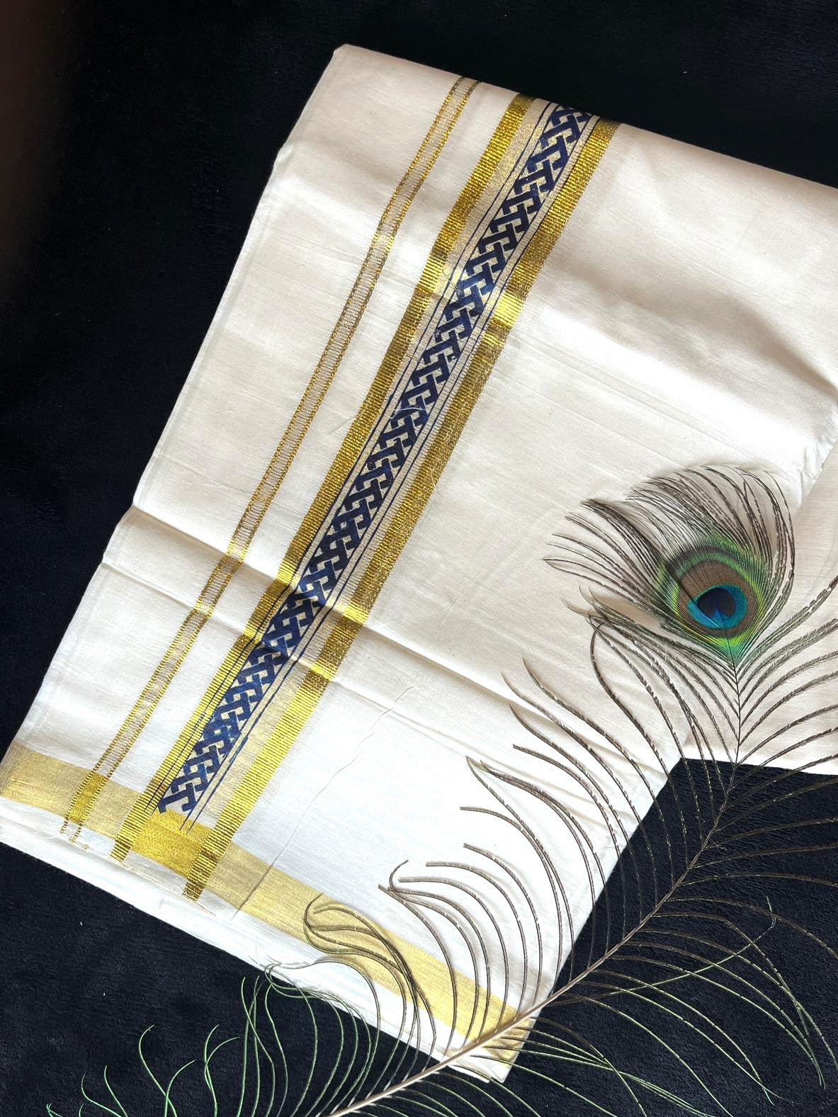 Off-white/cream Kasavu Mundu - Gold & Navy Blue