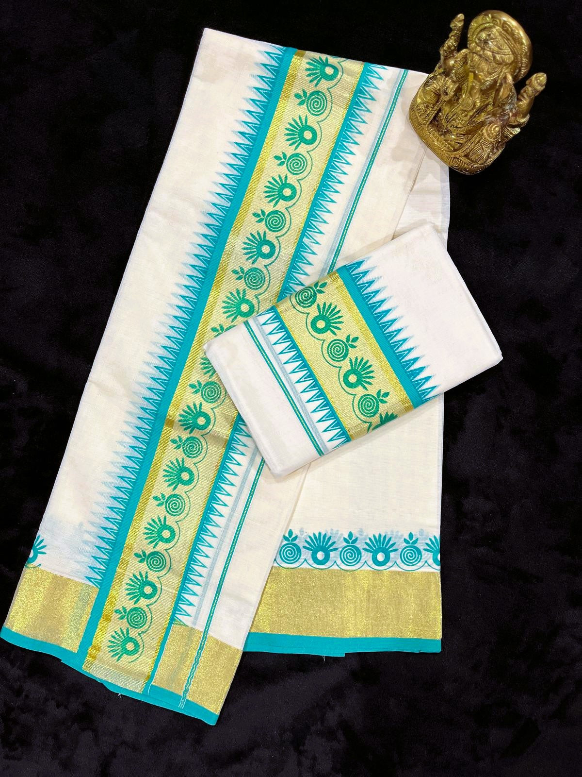 Set Mundu - Gold & Colour Design Border