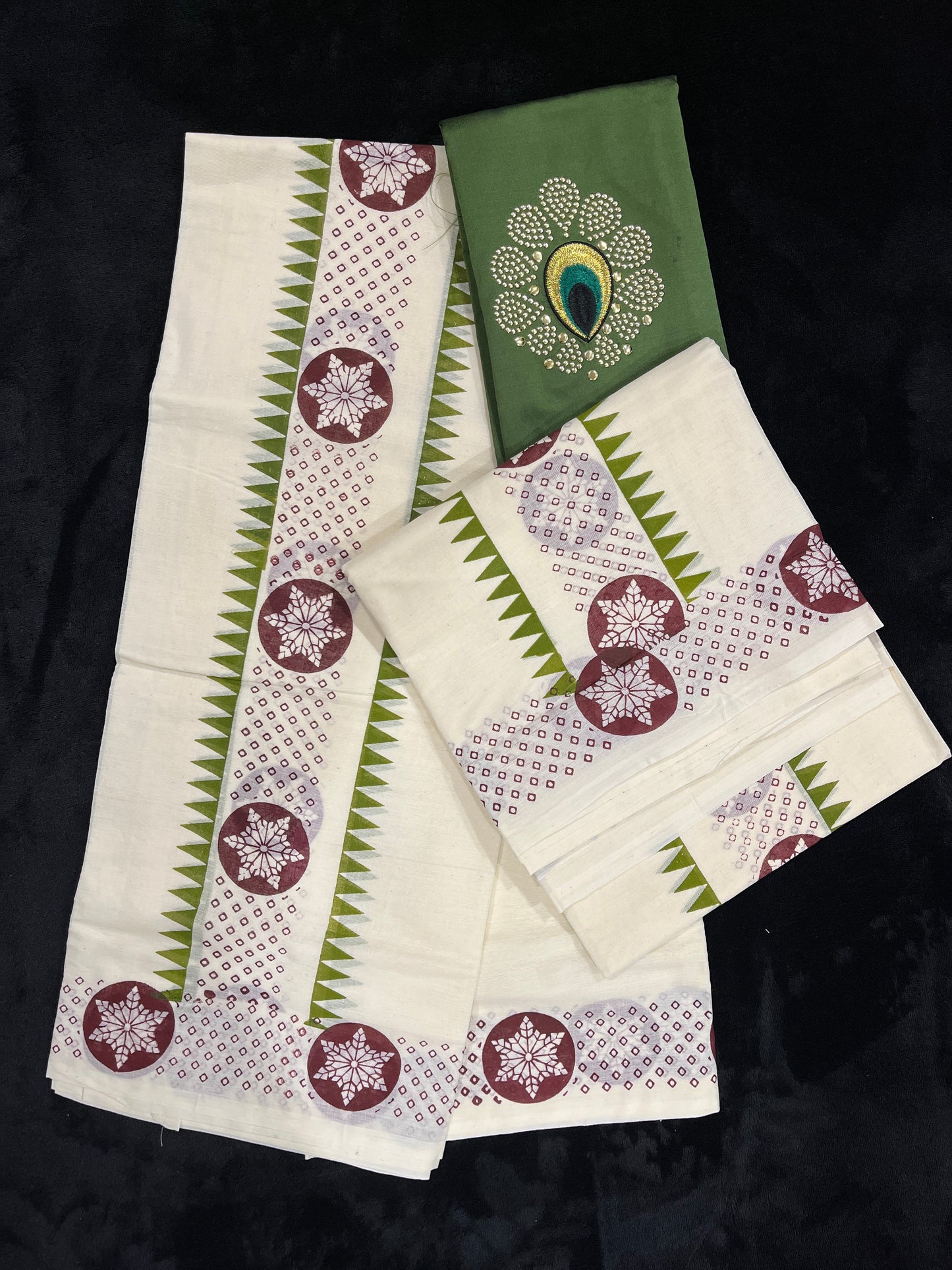 Set Mundu - Brown & Green Border