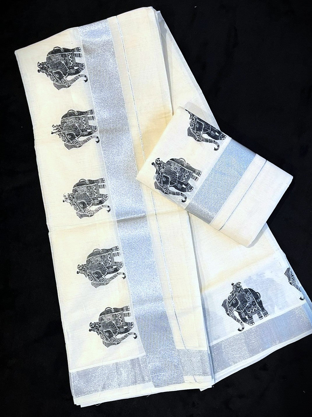 Set Mundu - Silver Kasavu with Elephant Prints