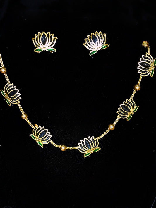 Black & Green Lotus Necklace Set