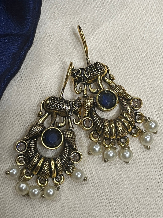 Earrings - Antique Gold