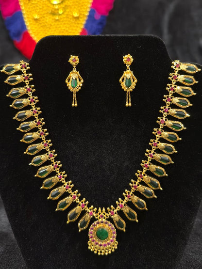 Nagapadam Necklace - Green