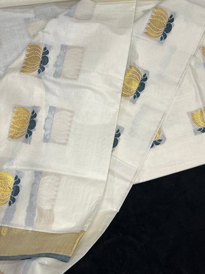 Cotton Saree with Green Thamara Pattern