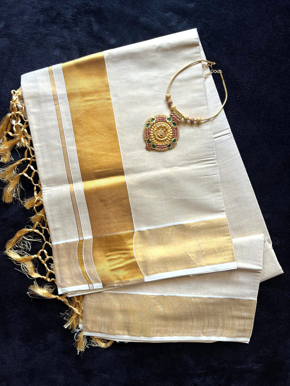 Tissue Saree - Gold Kasavu