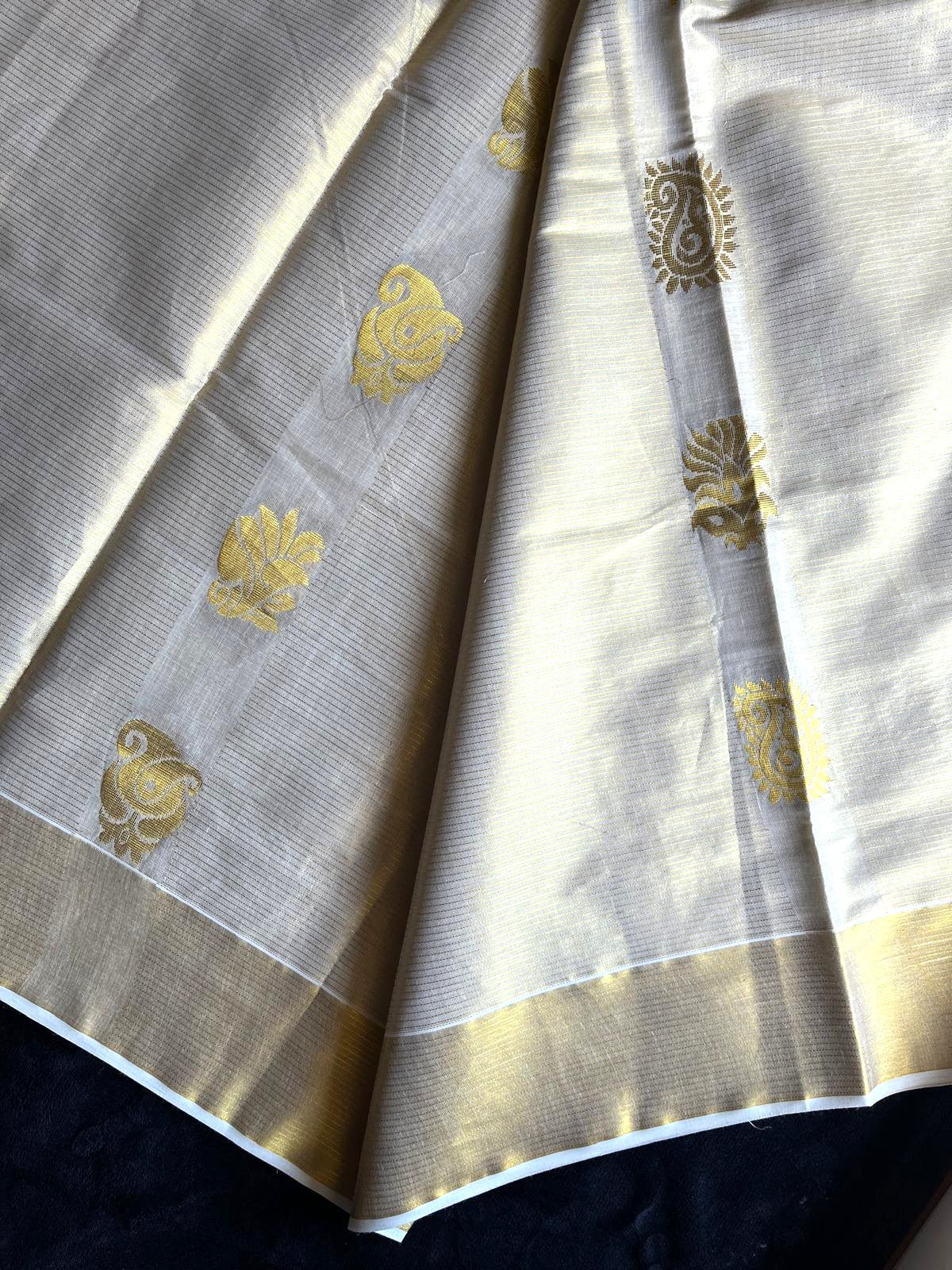 Tissue Saree - Gold Kasavu Stripes with Beautiful Motifs on Pallu & Body