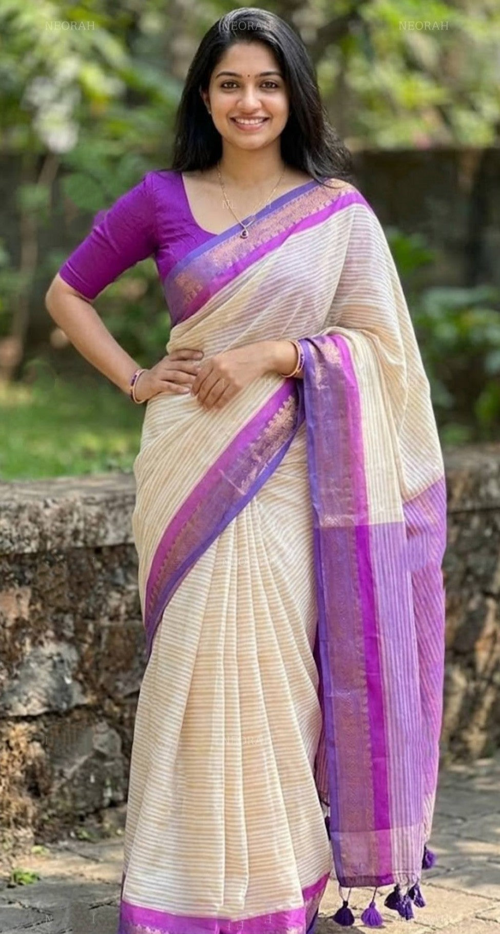 Ethereal Elegance: Lavender & Gold Striped Mul Cotton Saree