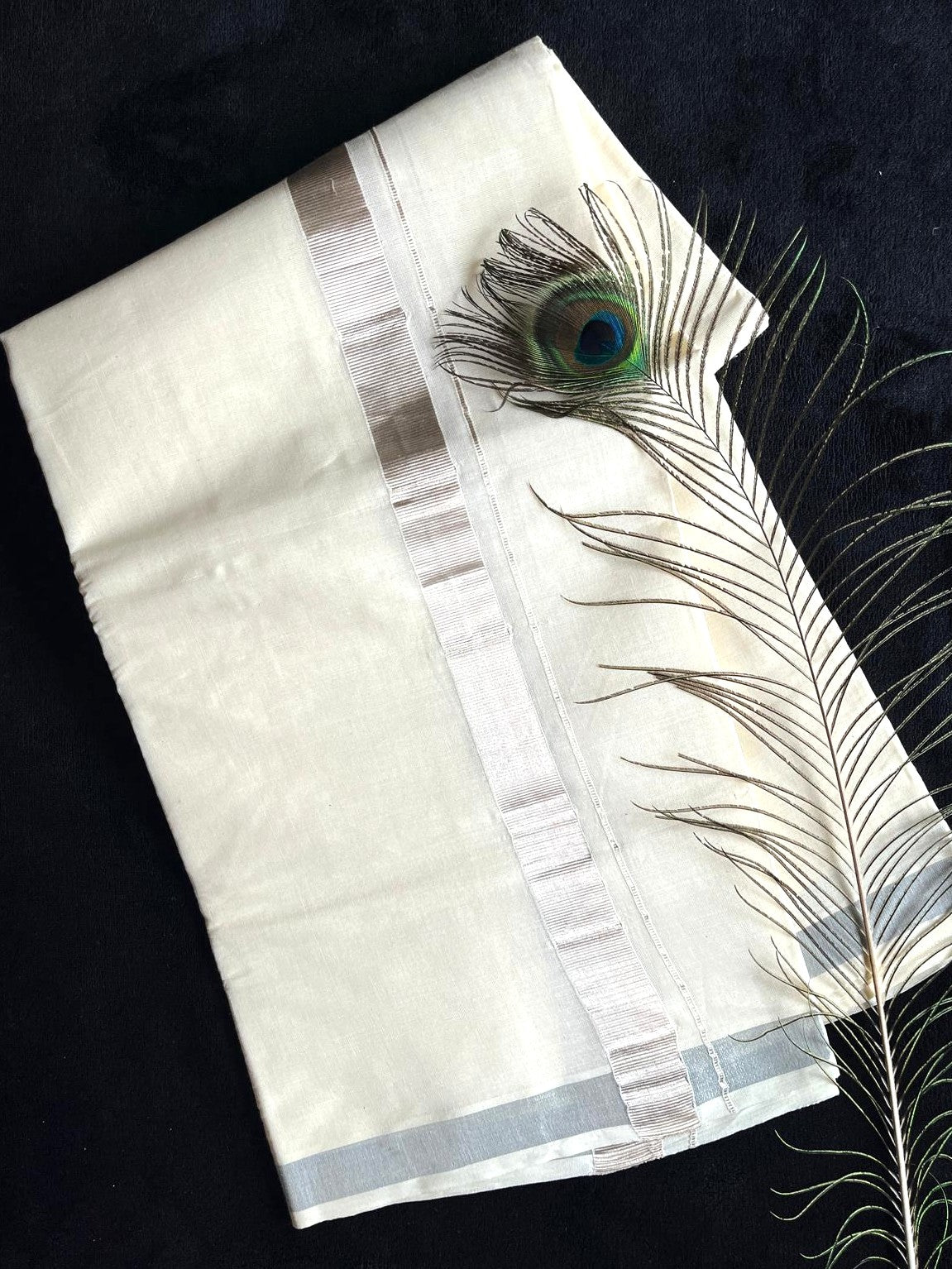 Off-white/cream Kasavu Mundu - Silver Border