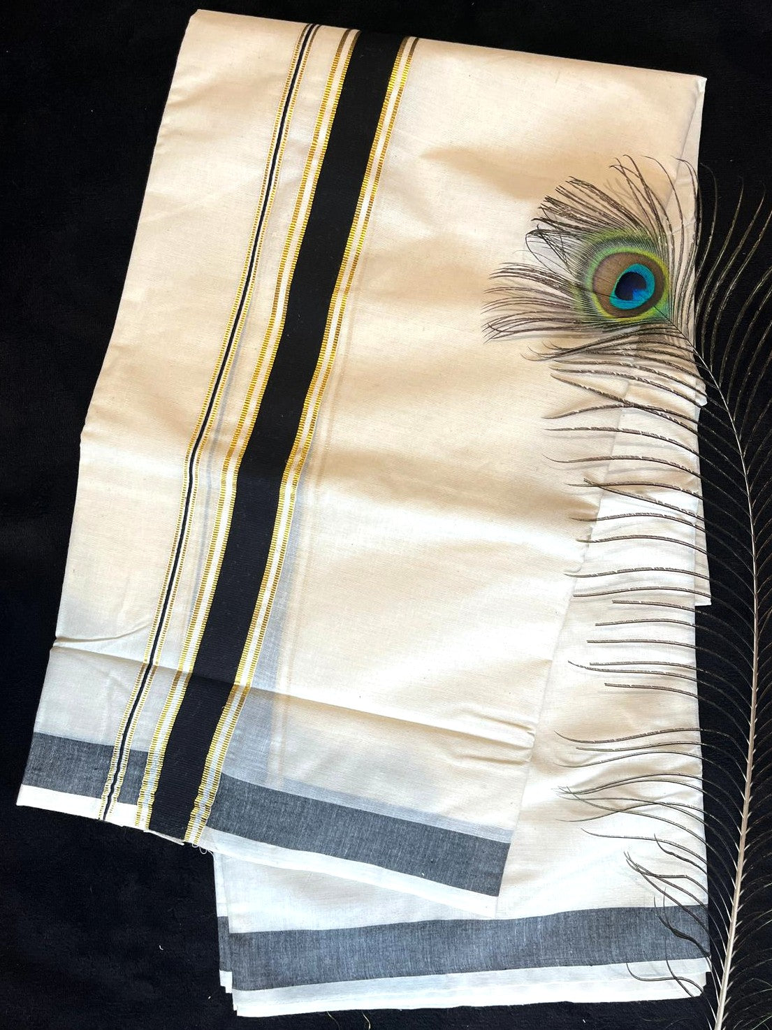 Off-white/cream Kasavu Mundu - Gold & Black